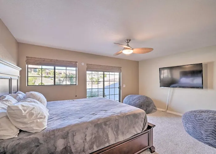 5 Mi To London Bridge: Stunning Escape W/ Hot Tub Holiday home Lake Havasu City